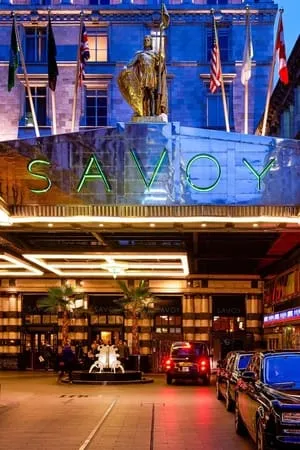 The Savoy: kurkistus huippuhotelliin